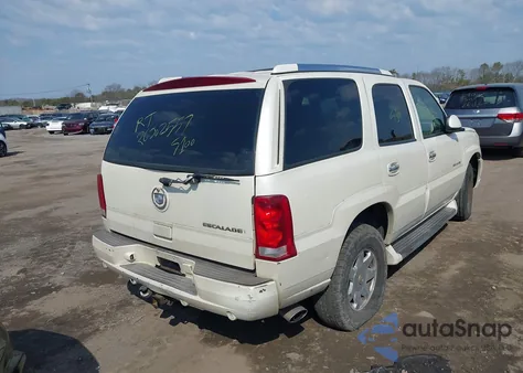 2004 Cadillac Escalade Standard z USA, uszkodzony, nr VIN 1GYEK63N14R201203